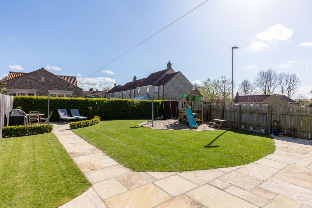 Beckett Close 2 External-3