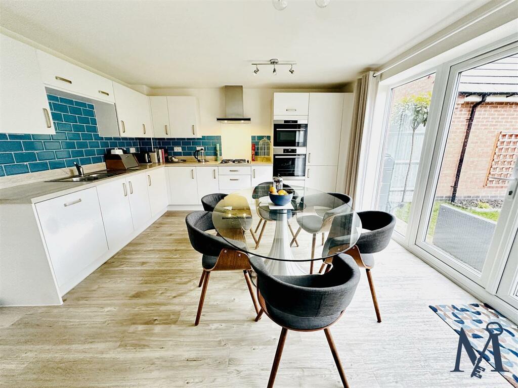 Kitchen Diner
