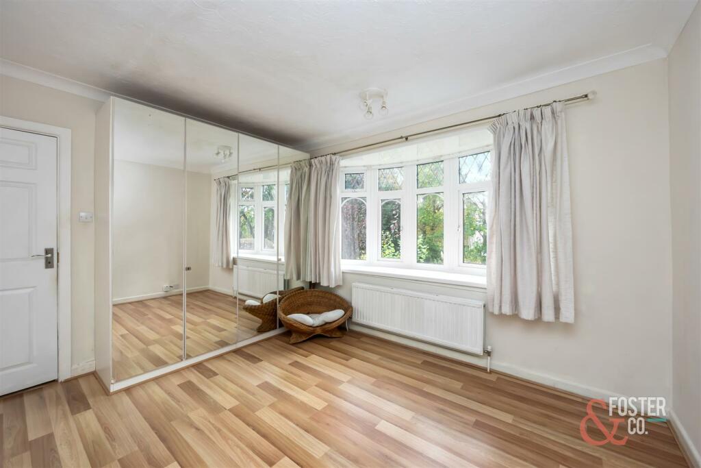 Surrenden Crescent, 17-010.jpg