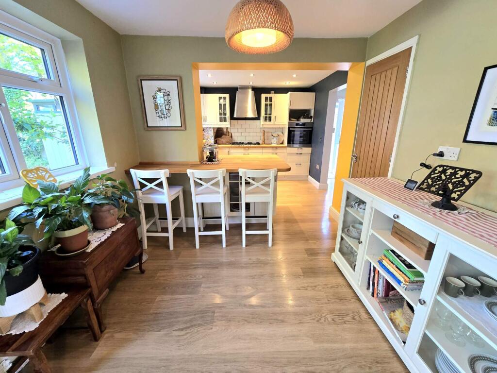 Open Plan Kitchen/Dining/Family Room