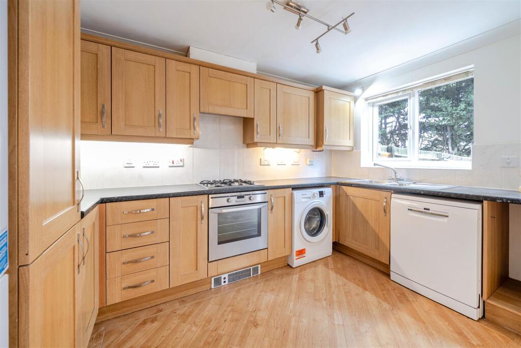 99 Alchester Court, Towcester (22).JPG