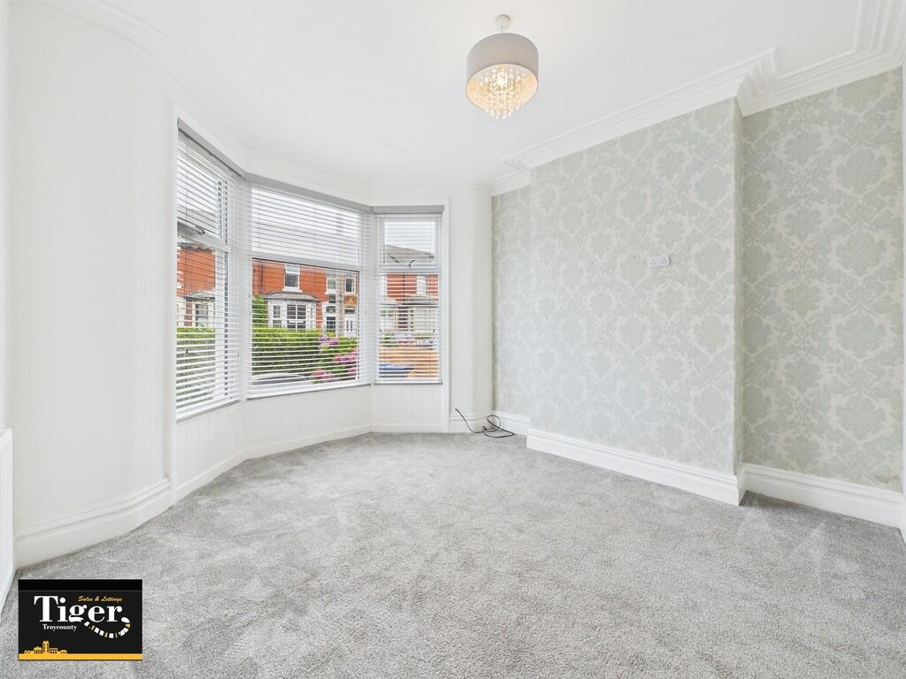 CAM03440G0-PR0372...