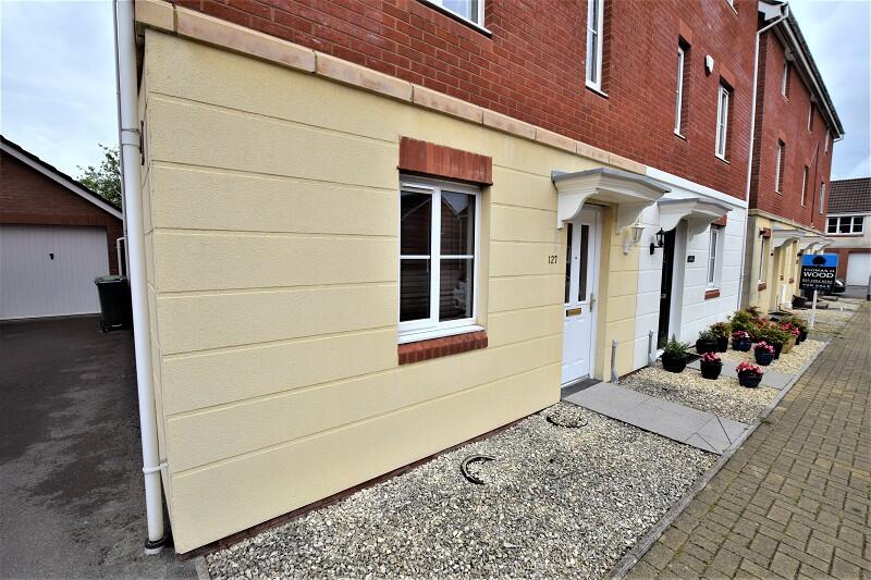 Entrance &amp; Front Garden