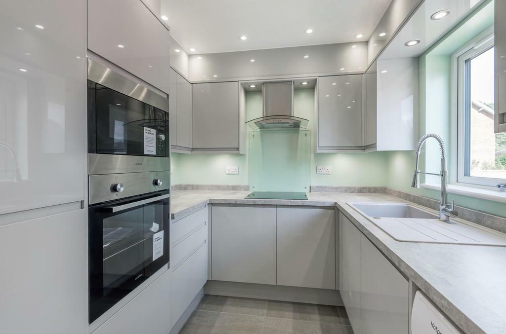 7 Eliot Court - 3.jpeg