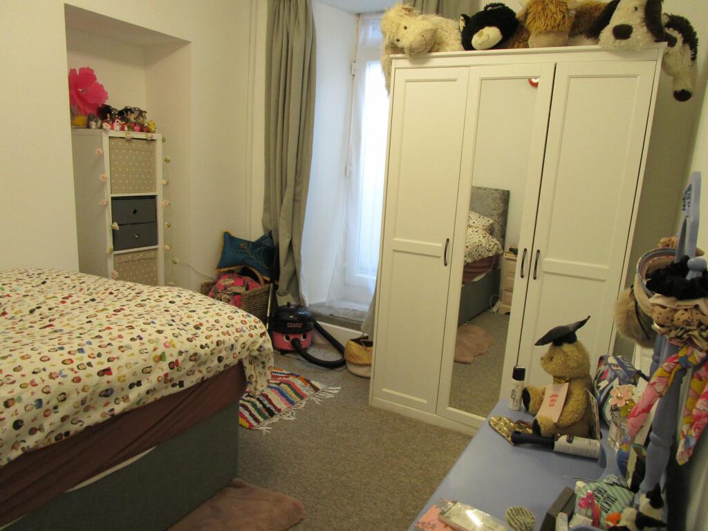 bed 1