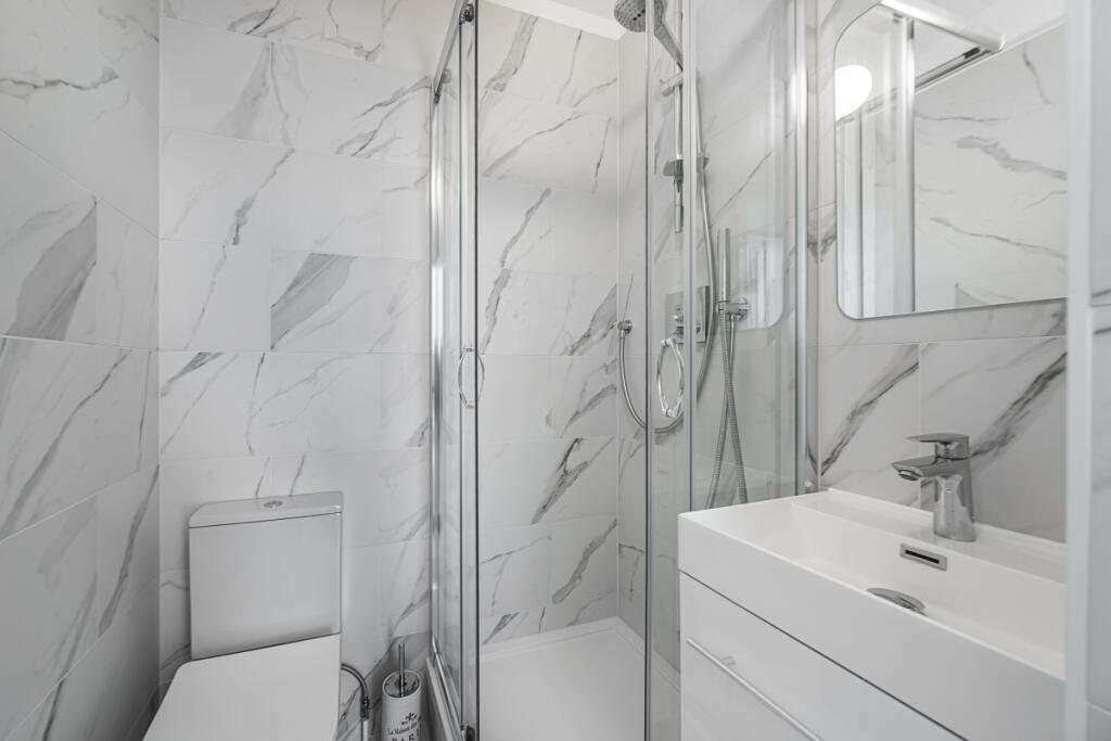 En-Suite Shower