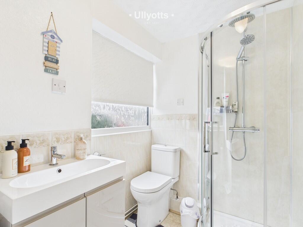 Downstairs Shower...