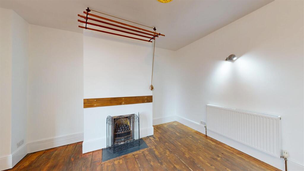 Drawwell Steet 16, Dining room.jpg