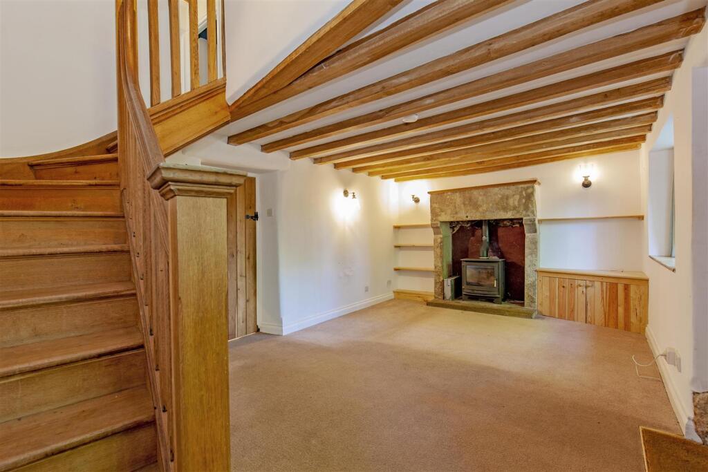Reception Rooom-4.jpg