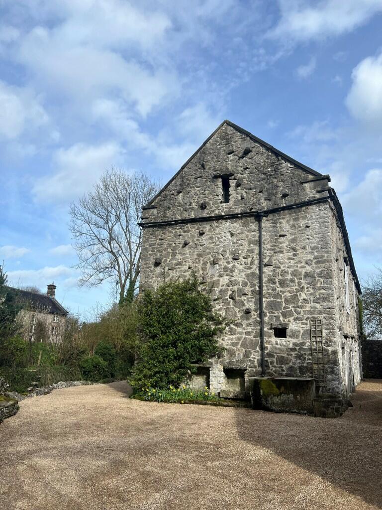 Barn