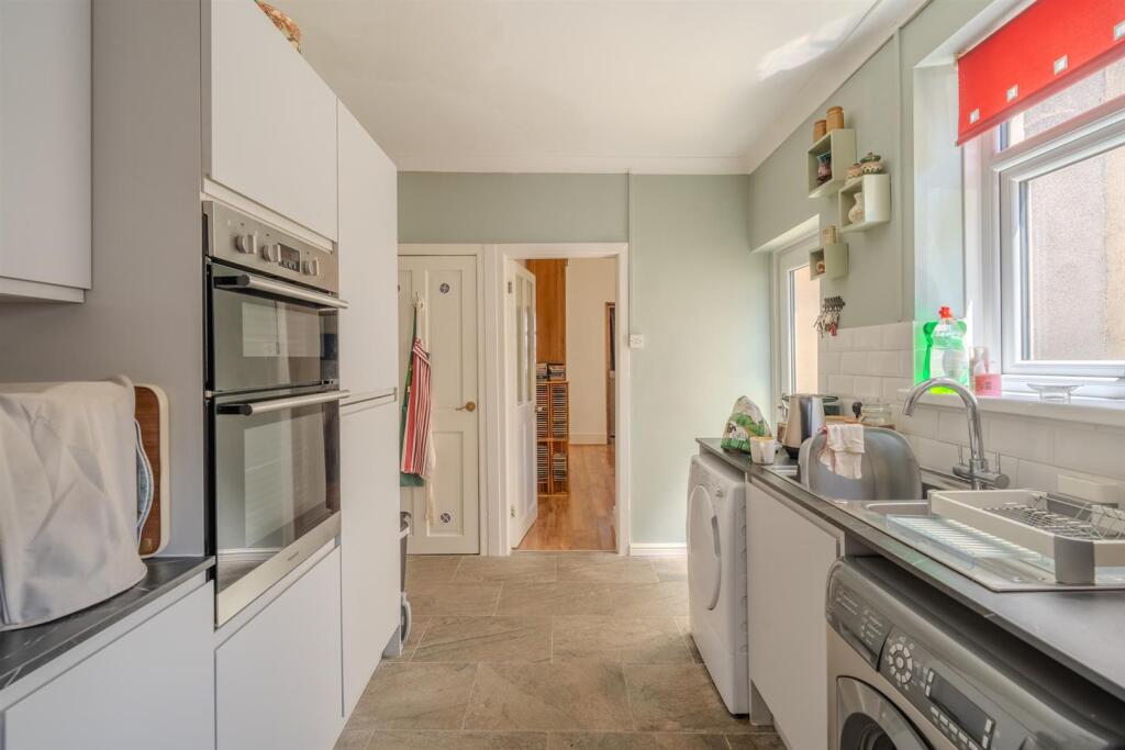 2 Lewis Terrace-18.jpg