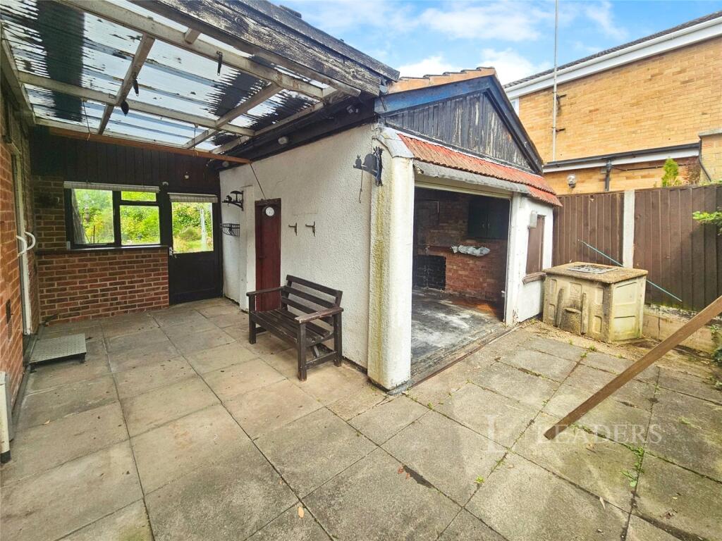 Carport &amp; Garage