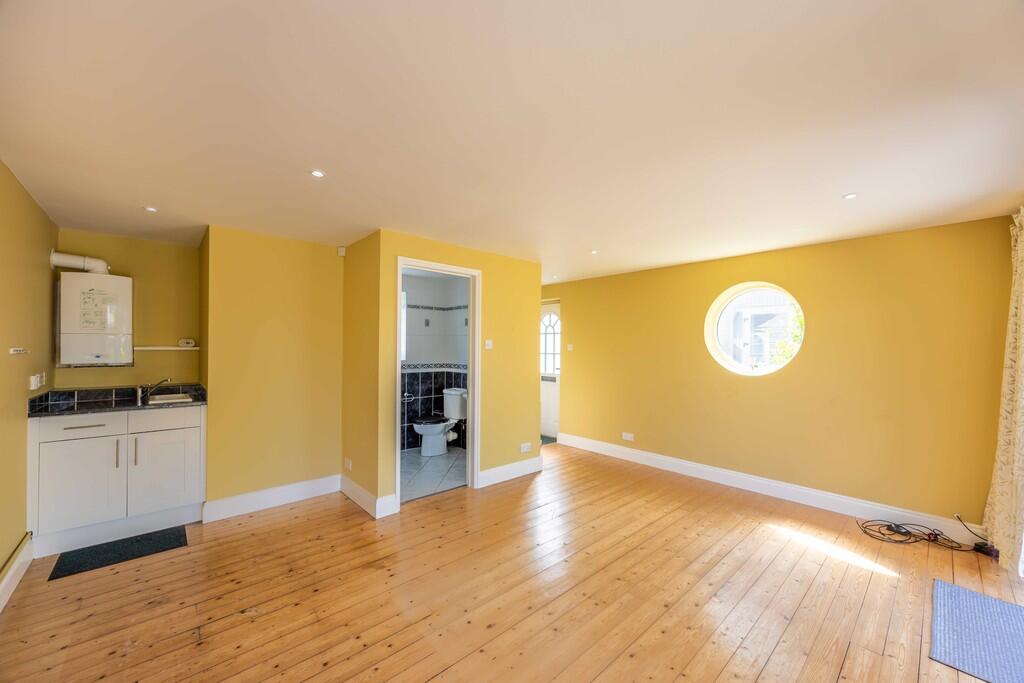 Detached Annexe