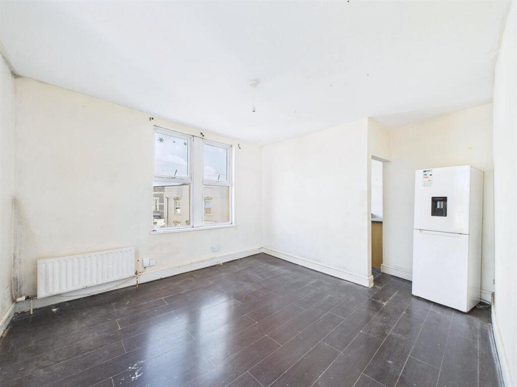 4 - Two bedroom flat.jpg