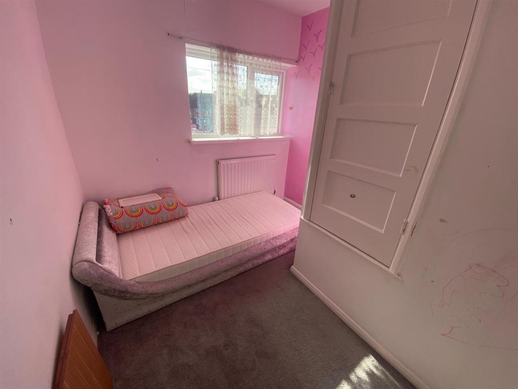 Bedroom 3.jpg
