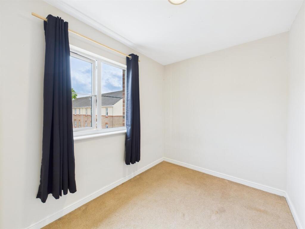 Bedroom: