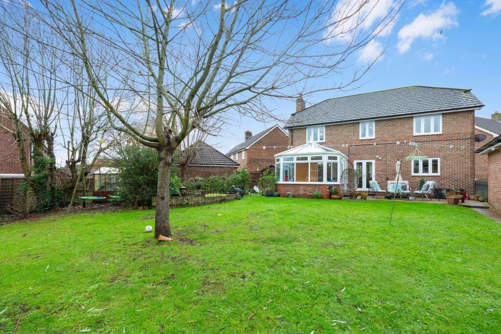 Peacemarsh Farm Close, Gillingham