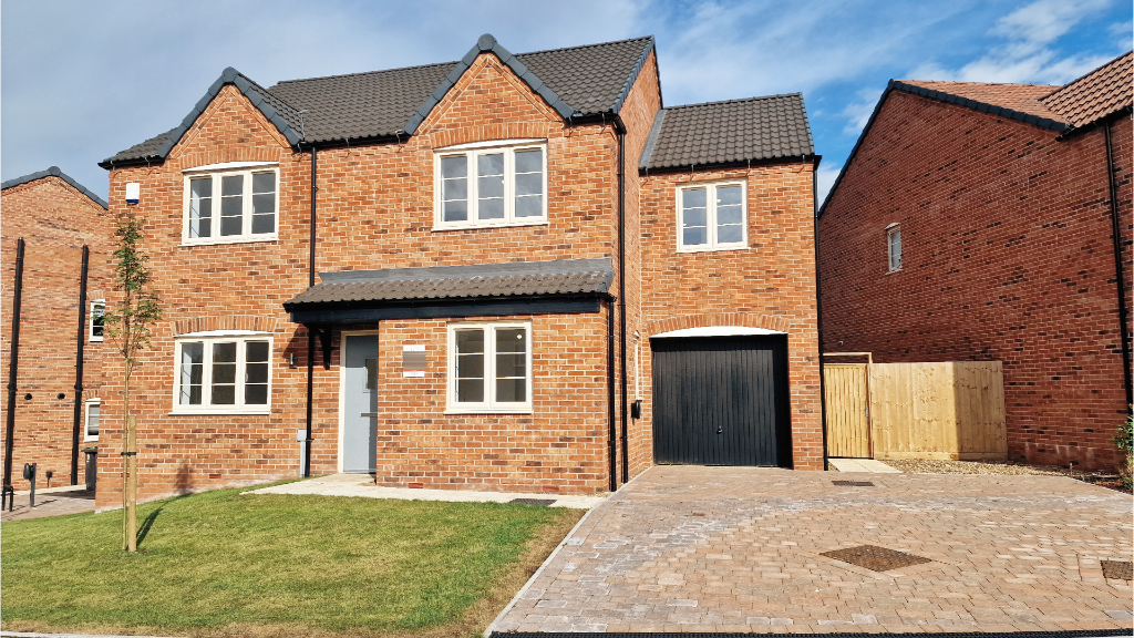 Lovely 5 Bed Home