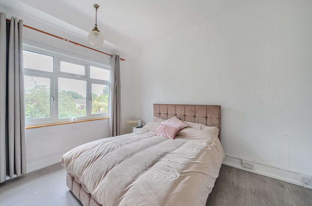 1300442-3-683ef6f...