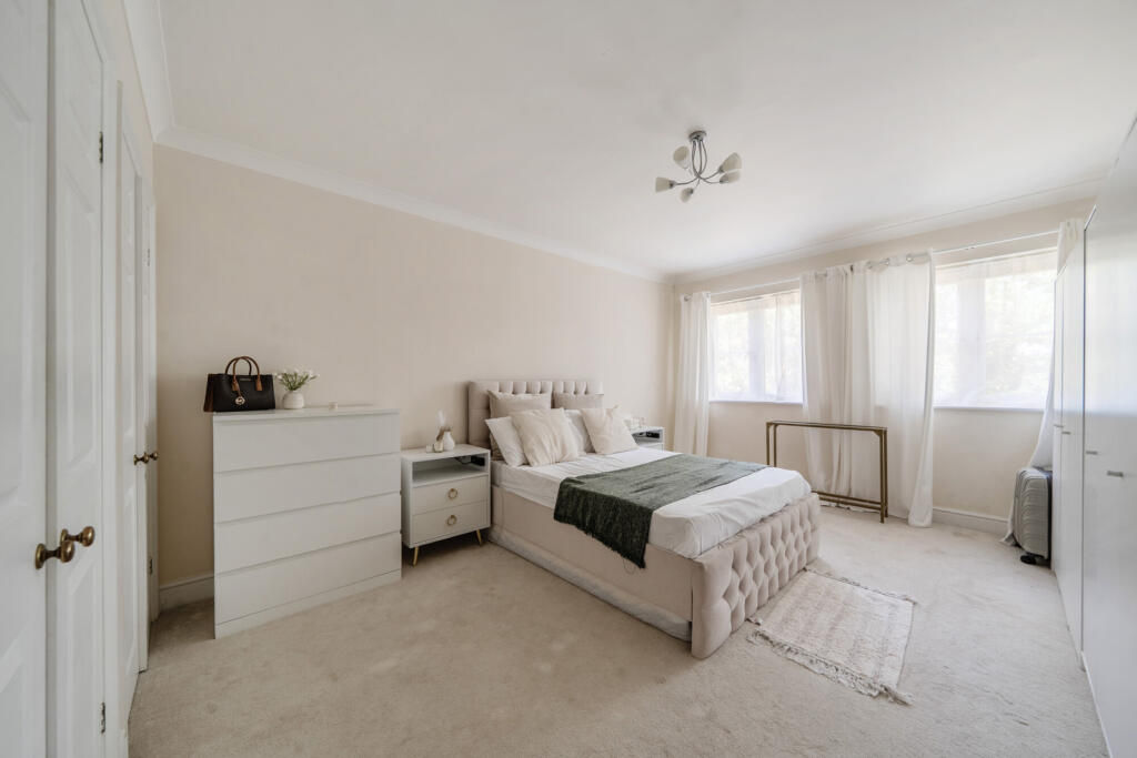 1321195-15-686cfb...