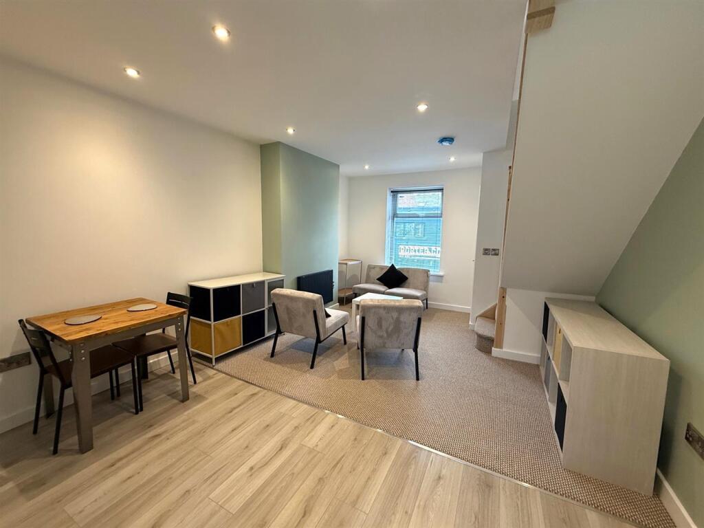 living dining 1.jpg