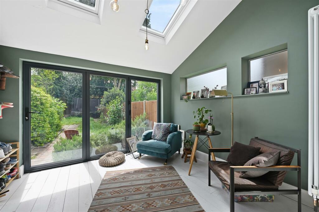 AR - Acacia Road14.JPG