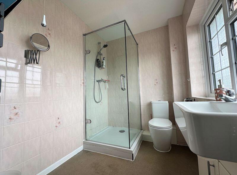 En Suite Shower Room