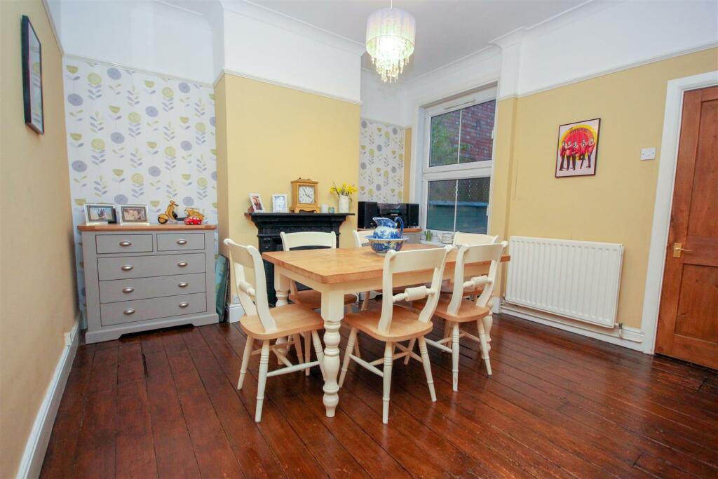 Dining Room.jpg