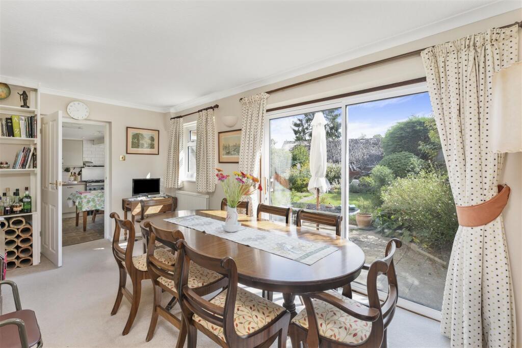 6 Whittall Street, Kings Sutton-10.jpg