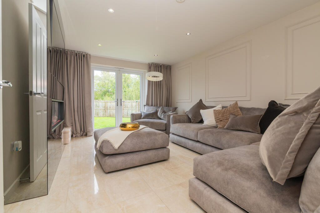 85 barskiven Road L-15