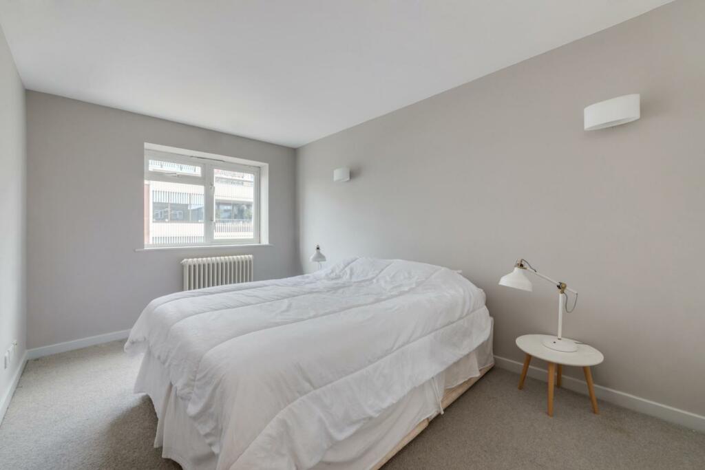 BEDROOM 1 a.jpg