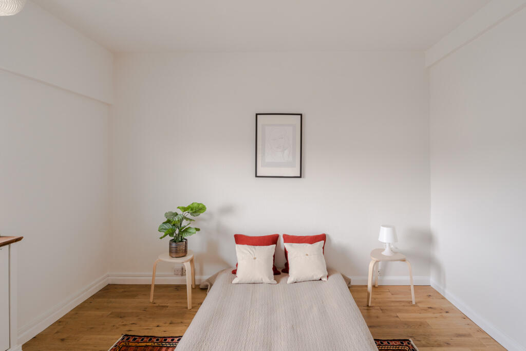 264703 - 56 Marine Court-26.jpg