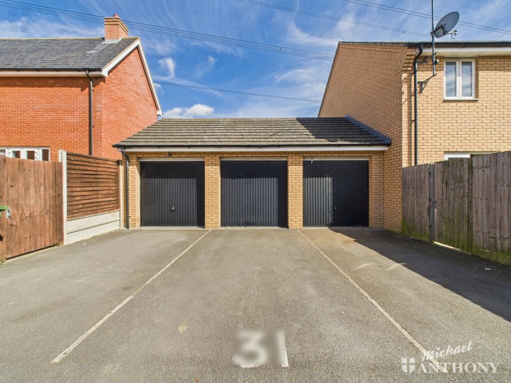 CAM03218G0-PR0587-STILL012