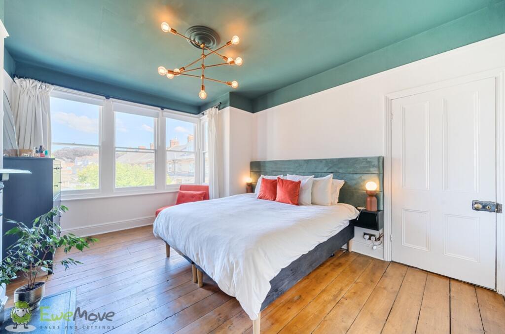 ff945bf9-46a7-45c8-9f02-67482a92dd6c