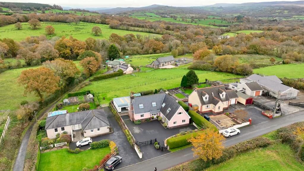 Sequence 01.00_01_02_29.Still004.jpg