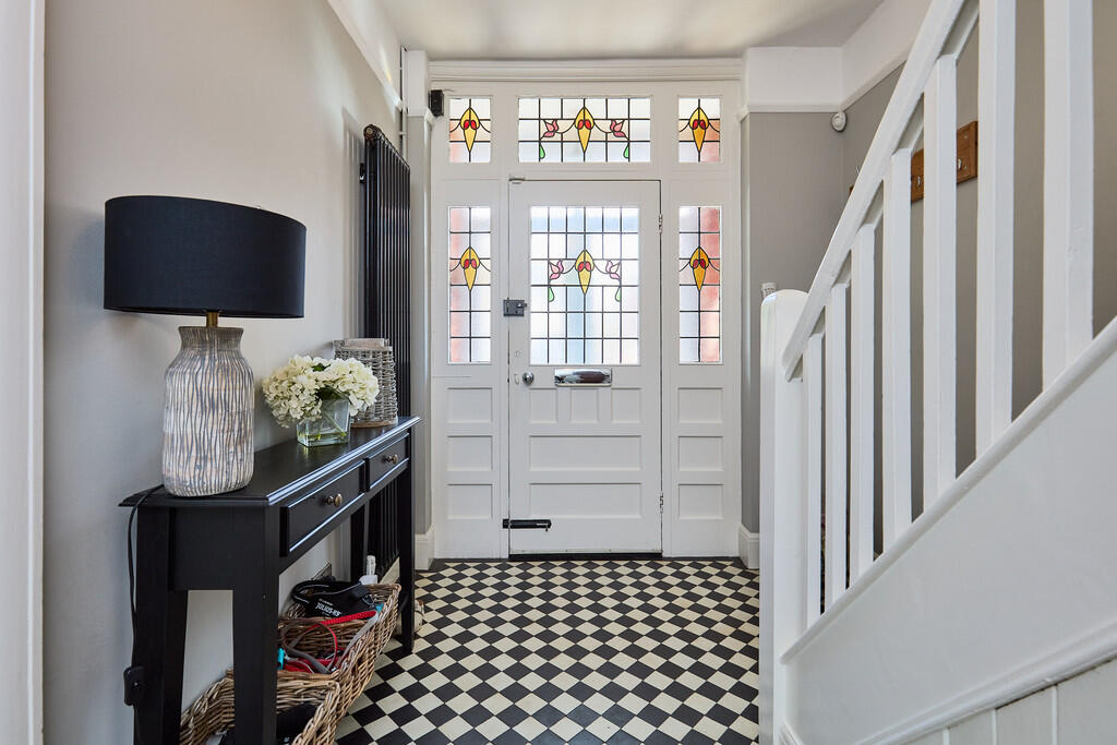 Edward Knight 202...