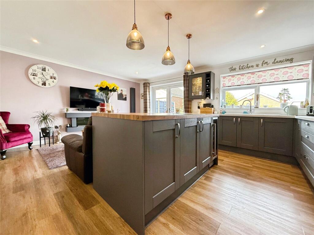Kitchen/Living