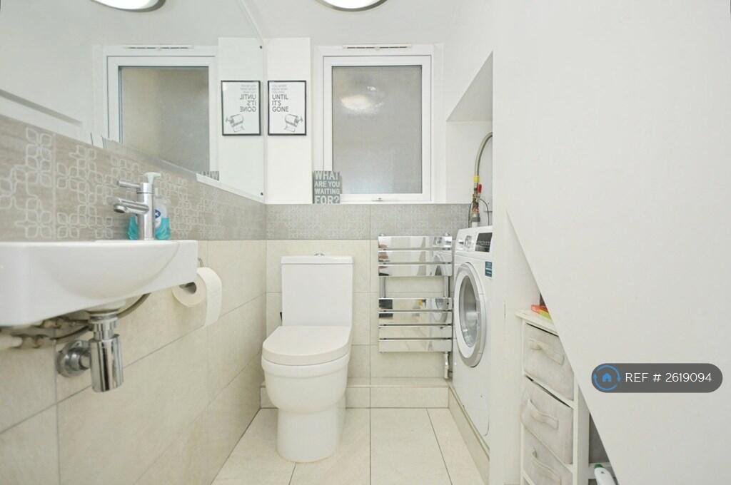 Downstairs Wc &amp; Utility