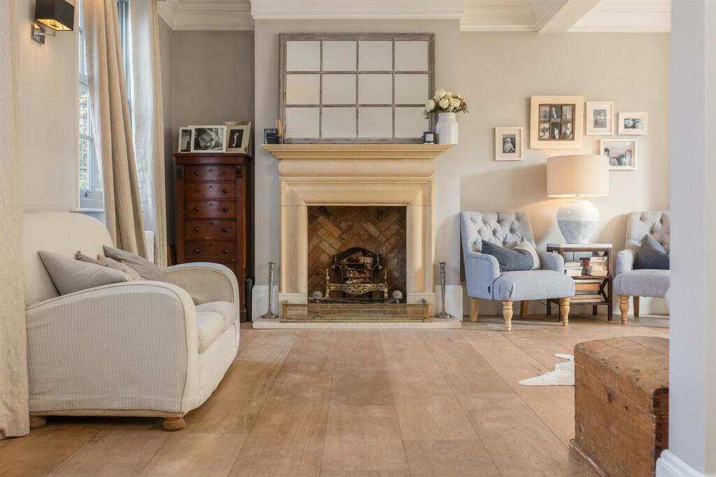 Carlbury House Sitting Room-1.jpg