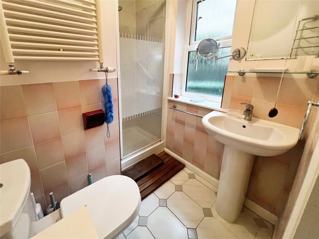 Ensuite