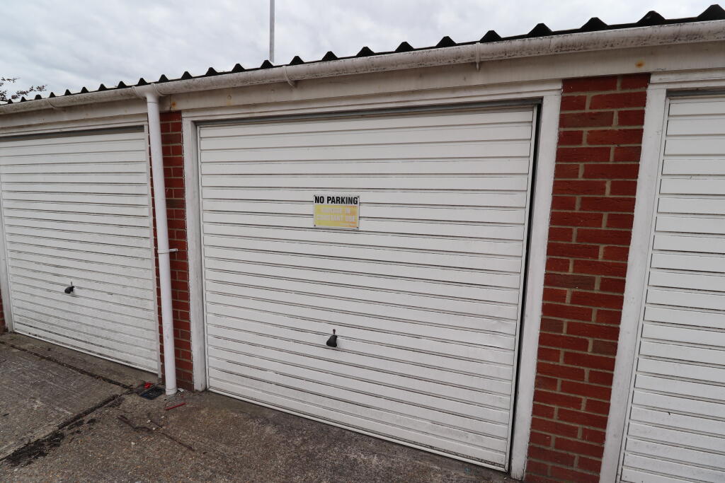 Garage In Block
