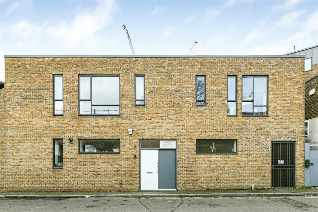 Exterior (1).jpeg