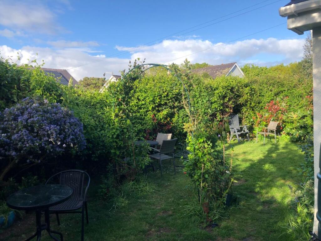 Garden 1.jpg
