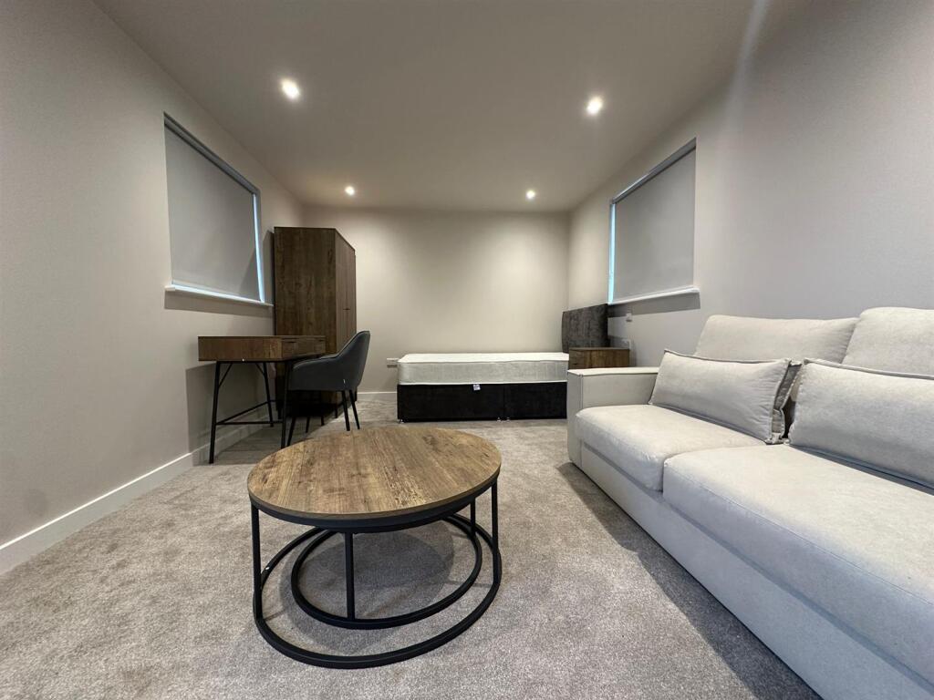 5 Fourth Ave_Garden Room