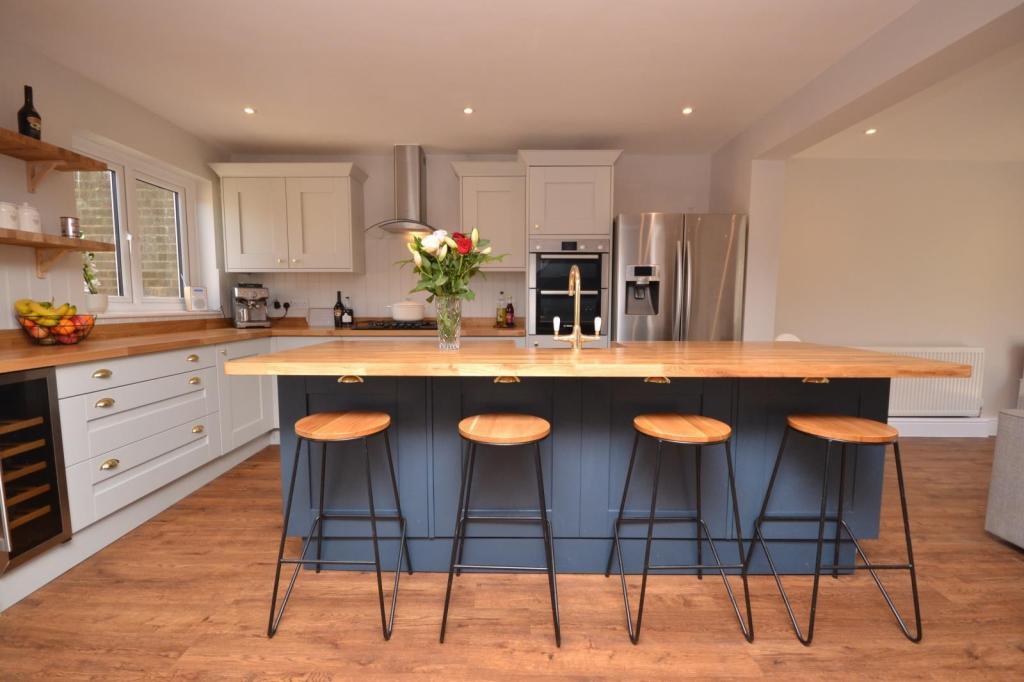 kitchen / breakfast 