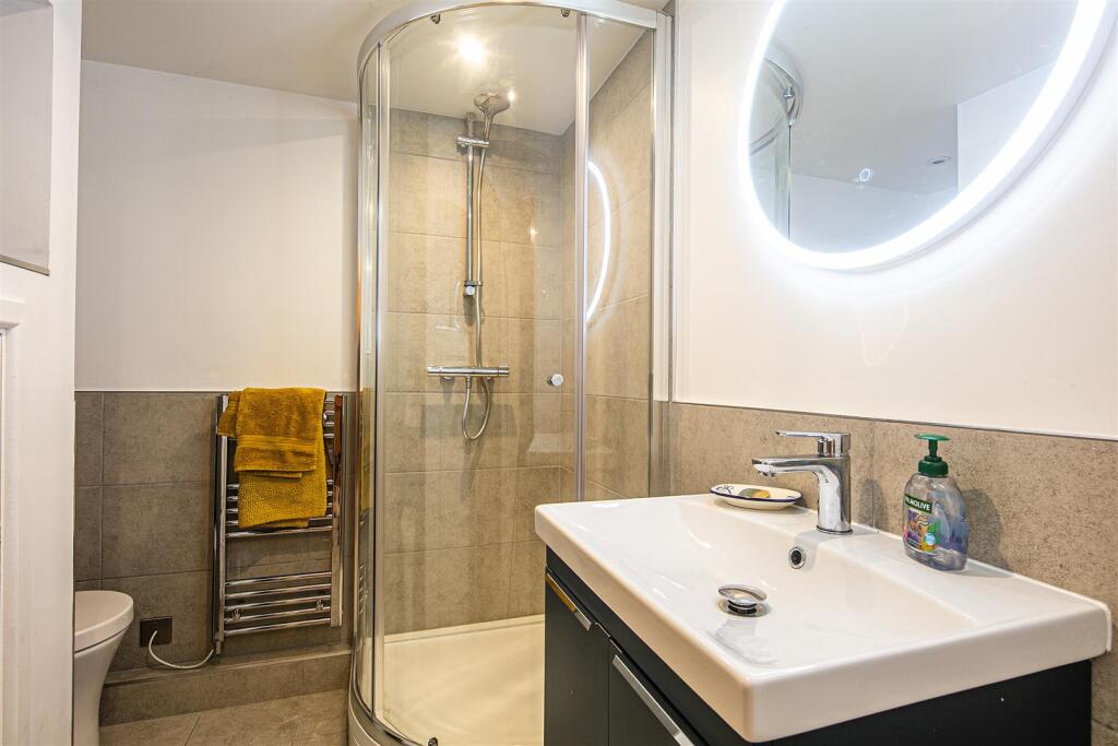 Basement shower room