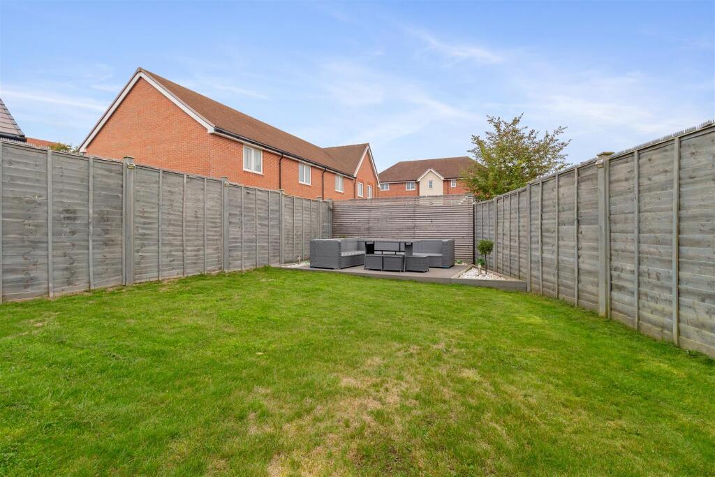 8 Bellflower close-017.jpg