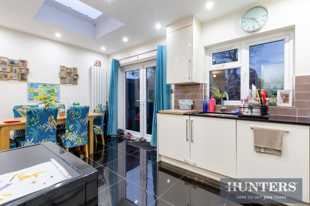 HENLEY AVENUE -56.jpg