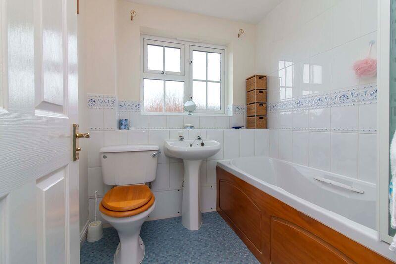 general 14412423_340