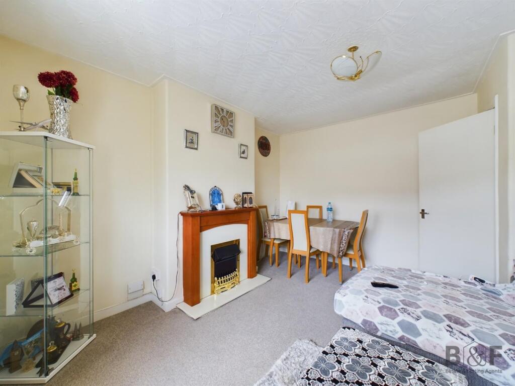 CAM01872G0-PR0151-STILL002.jpg